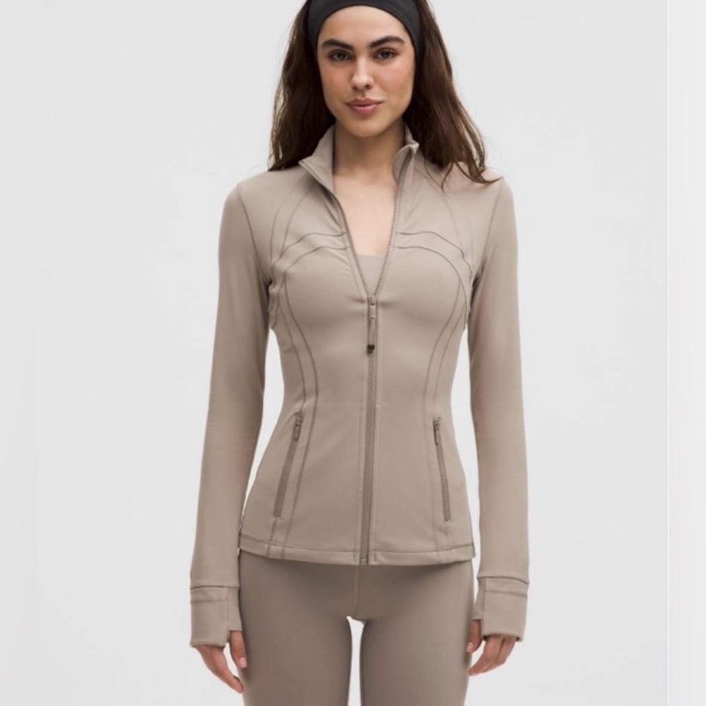 NWT Lululemon Define Jacket *Nulu* - Size 4